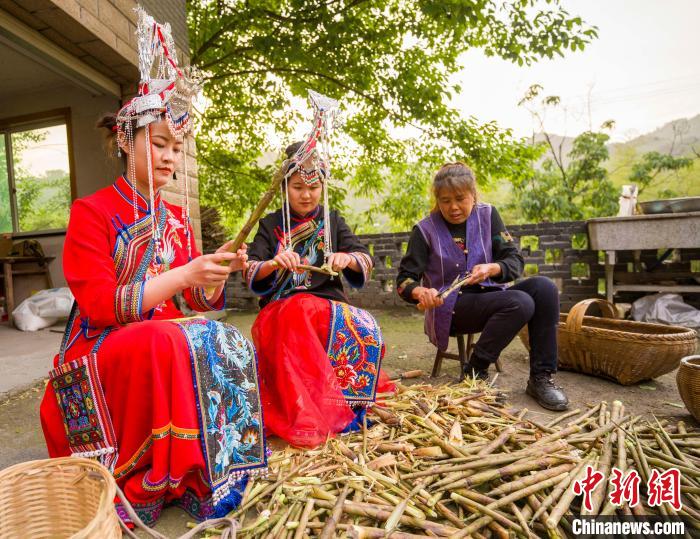 Galeria: vilarejo da etnia She no leste da China aposta no turismo