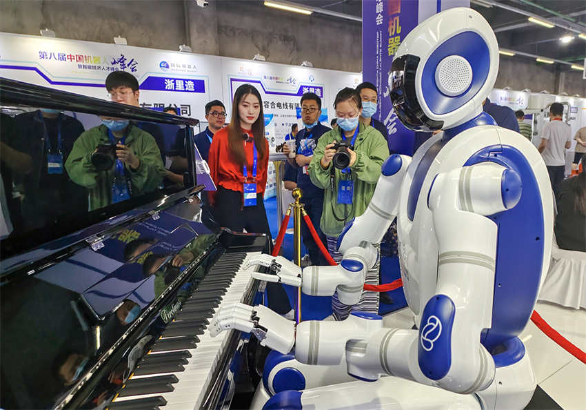 8ª Cúpula de Talentos de Robótica e Economia Inteligente da China é realizada em Zhejiang