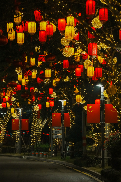 Atmosfera festiva intensifica em Xiamen, leste da China