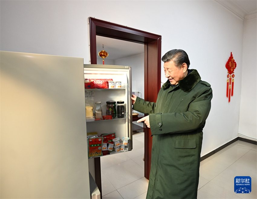 Cuidados constantes de Xi Jinping com pessoas afetadas por desastres