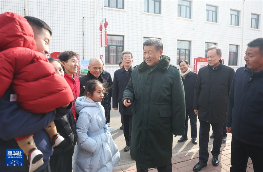 Cuidados constantes de Xi Jinping com pessoas afetadas por desastres