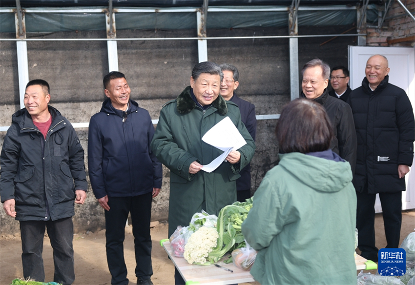 Cuidados constantes de Xi Jinping com pessoas afetadas por desastres