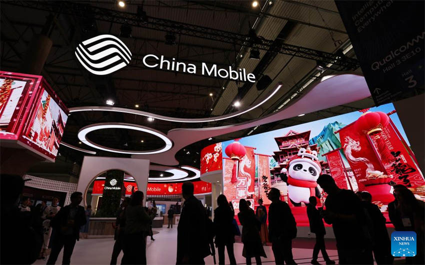 Congresso Mundial de Telefonia Móvel 2024 abre com foco em 5G e inovações de IA