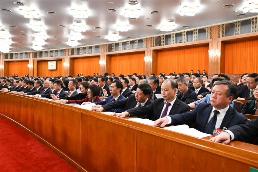 Principal órgão consultivo político da China conclui sessão anual, reunindo forças para modernização