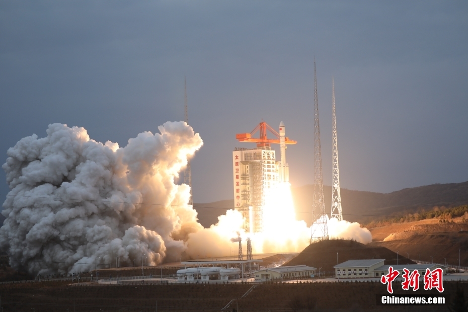 China lança novo satélite para monitorar ambientes atmosférico e espacial