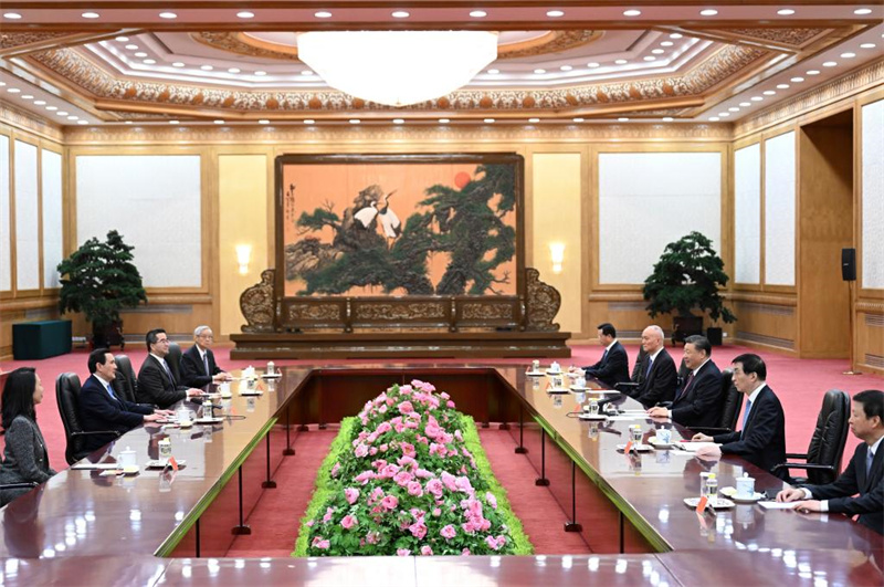 Xi Jinping reúne-se com Ma Ying-jeou em Beijing