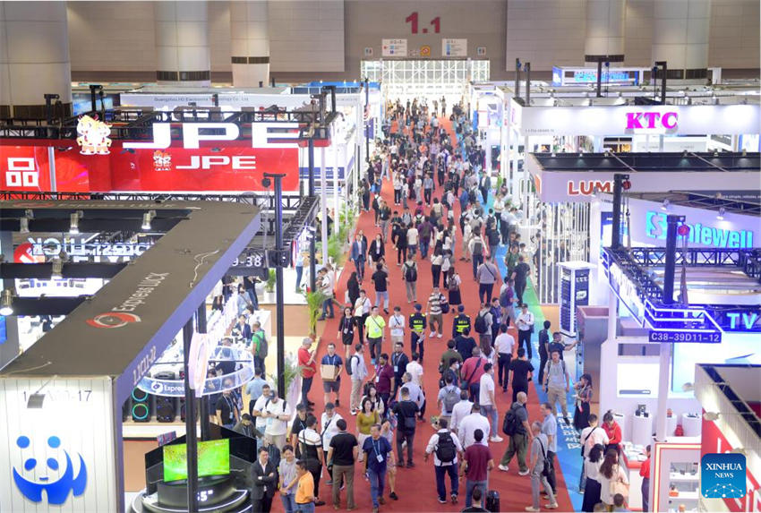 Feira de Cantão é inaugurada na China com aumento de compradores estrangeiros