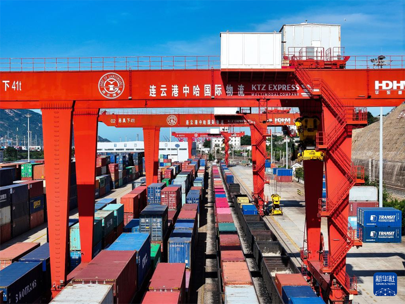Base de cooperação logística sino-cazaque aproxima Cazaquistão do mar