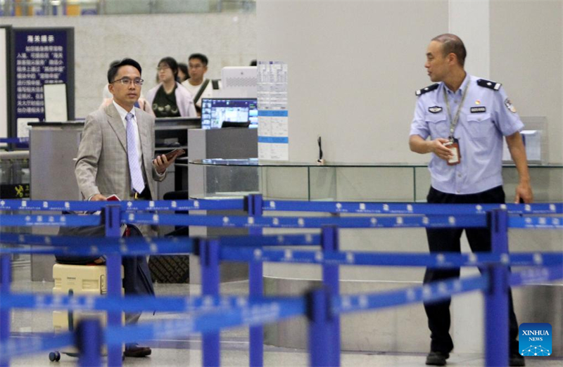 Primeiro visto eletrônico da China concedido em Shanghai