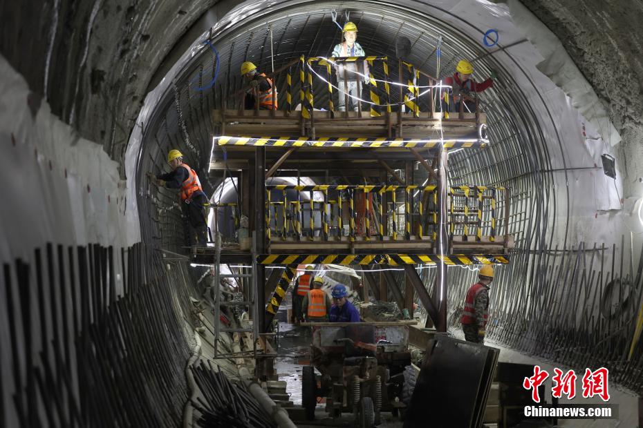 Metrô de Beijing conclui perfuração de nova linha