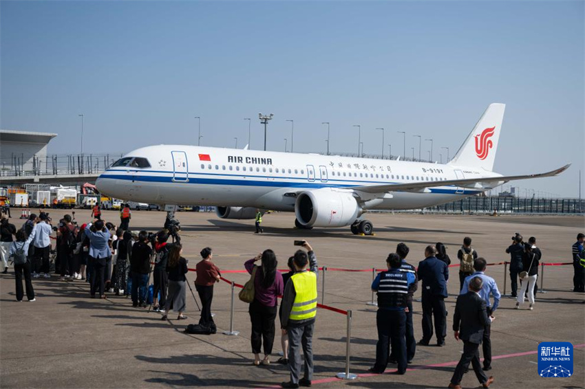 Avião comercial chinês C919 faz sua estreia na RAEM