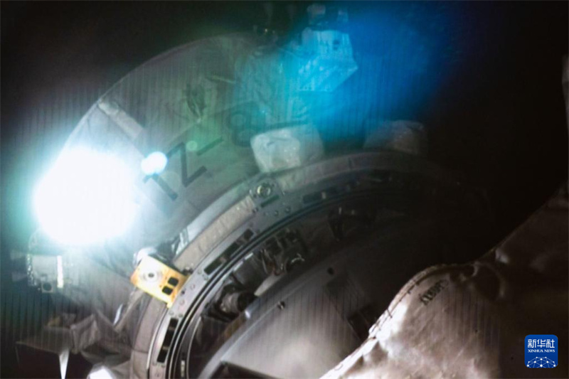 Nave de carga chinesa Tianzhou-8 atraca na estação espacial Tiangong