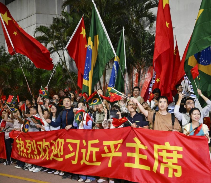 Xi Jinping chega ao Brasil para a Cúpula do G20 e visita de Estado