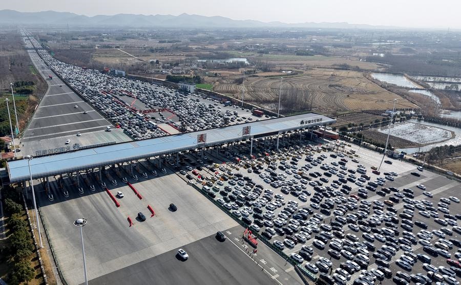 China vê aumento de viagens com o fim do feriado do Festival da Primavera