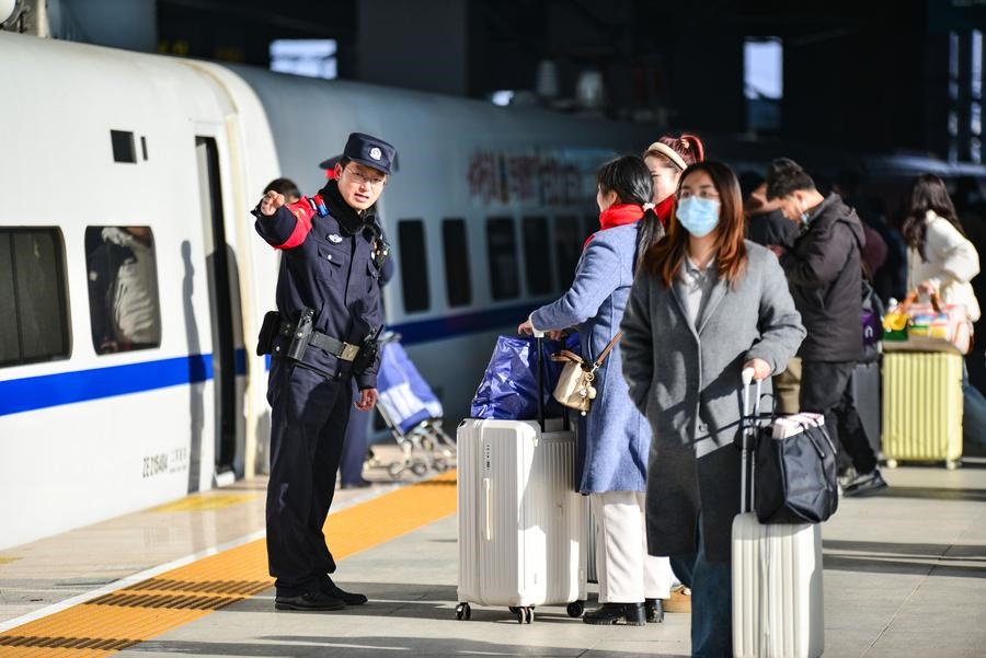 China vê aumento de viagens com o fim do feriado do Festival da Primavera