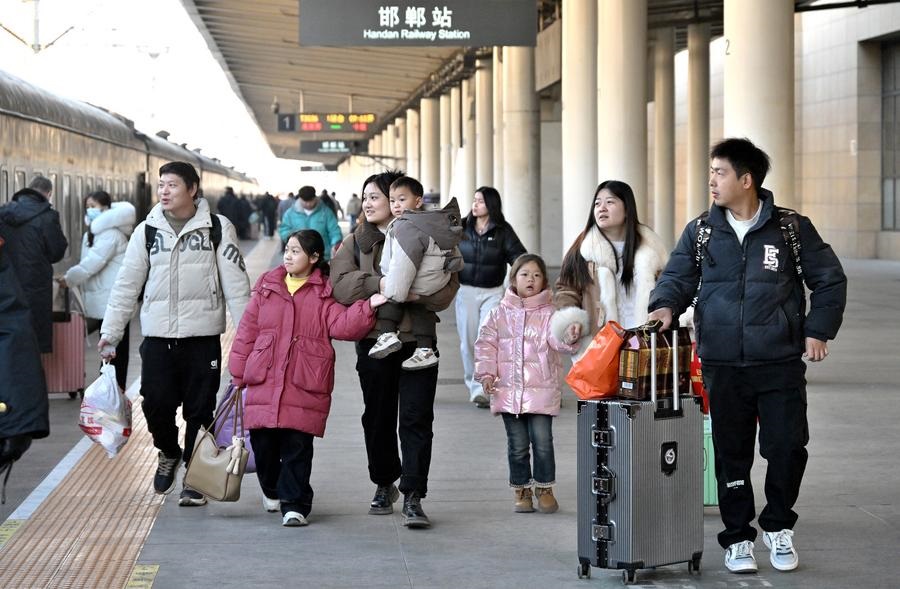 China vê aumento de viagens com o fim do feriado do Festival da Primavera