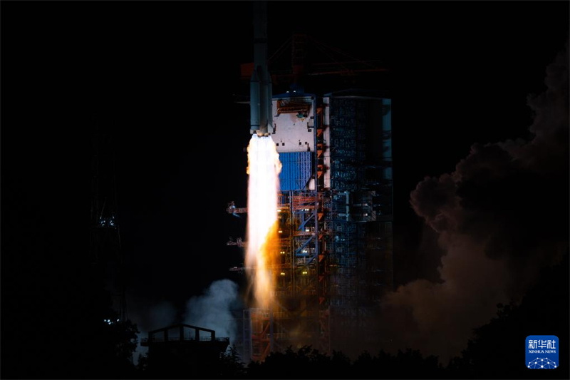 China lança novo satélite de teste de tecnologia de comunicação