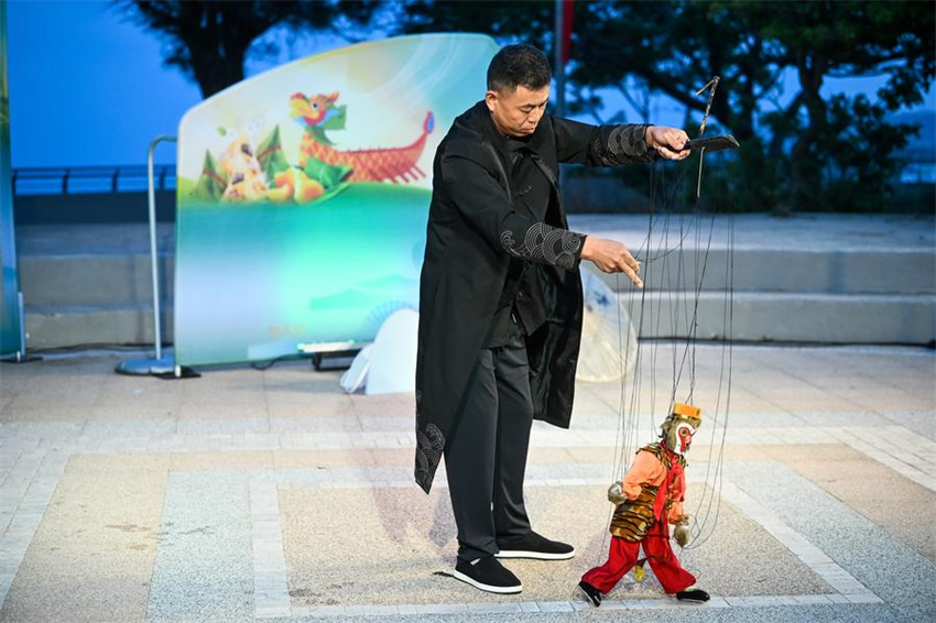 Exposição de artes tradicionais chinesas em Malta celebra Festival do Barco-Dragão