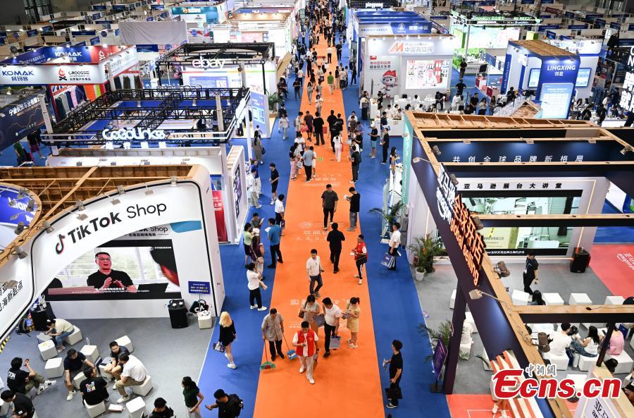 Expo Global de Comércio Eletrônico Transfronteiriço 2025 é inaugurada em Hangzhou