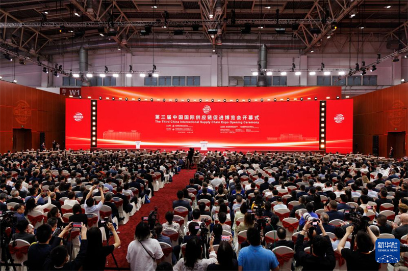 Inaugurada a 3ª edição da Exposição Internacional da Cadeia de Suprimentos da China