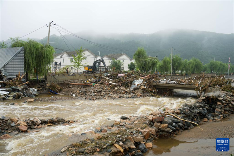 Fortes chuvas atingem distrito de Miyun em Beijing