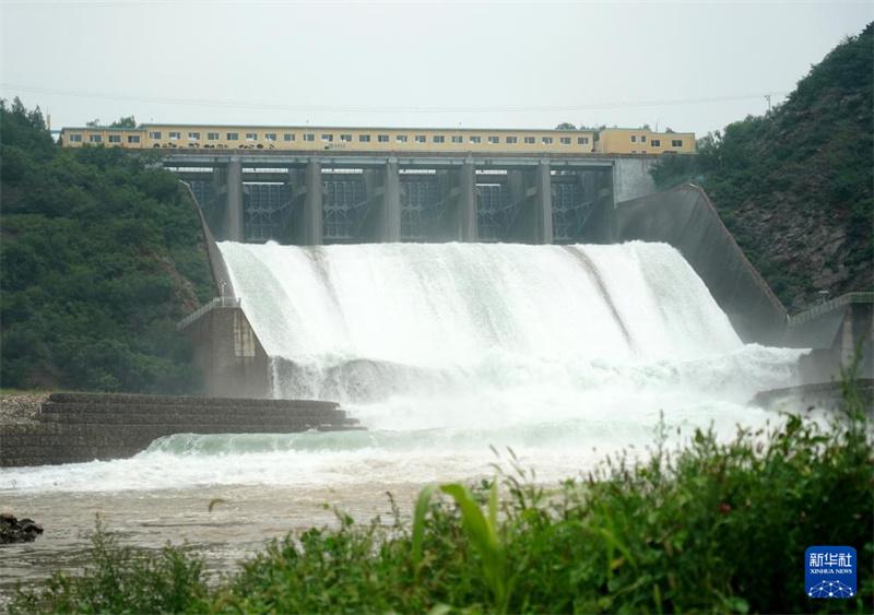 Fortes chuvas atingem distrito de Miyun em Beijing