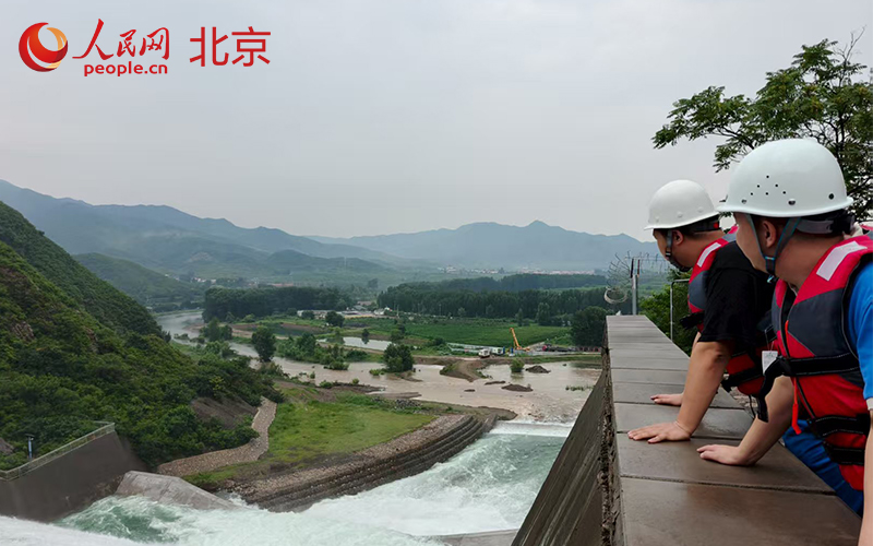 Fortes chuvas atingem distrito de Miyun em Beijing