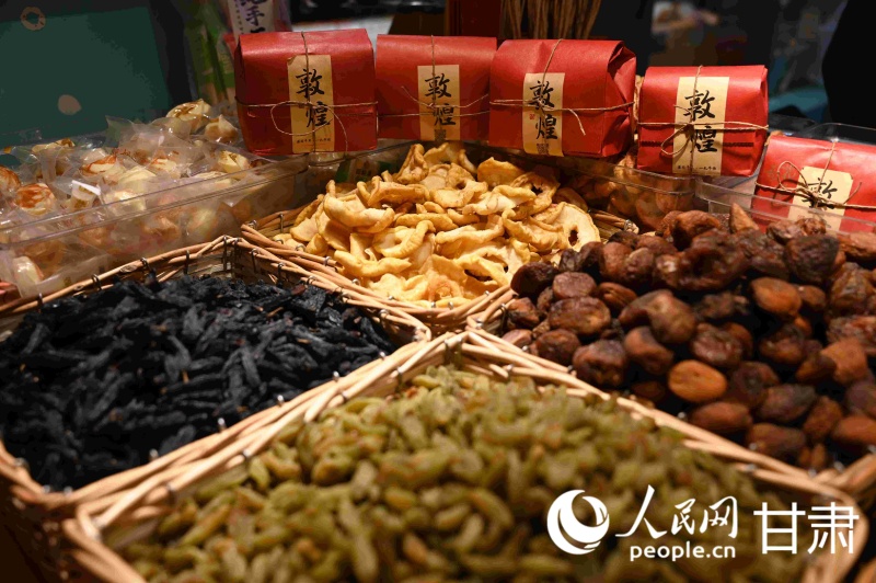 Dunhuang vive aquecimento contínuo da “economia noturna”