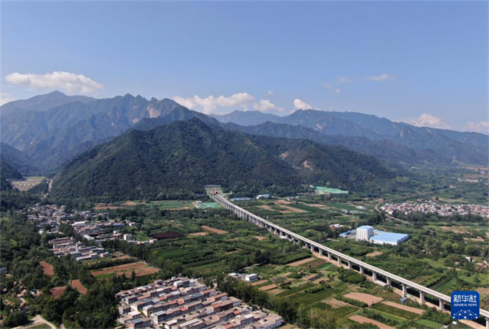 Conclusão da instalação de todas as pontes da ferrovia de alta velocidade Xi’an-Ankang