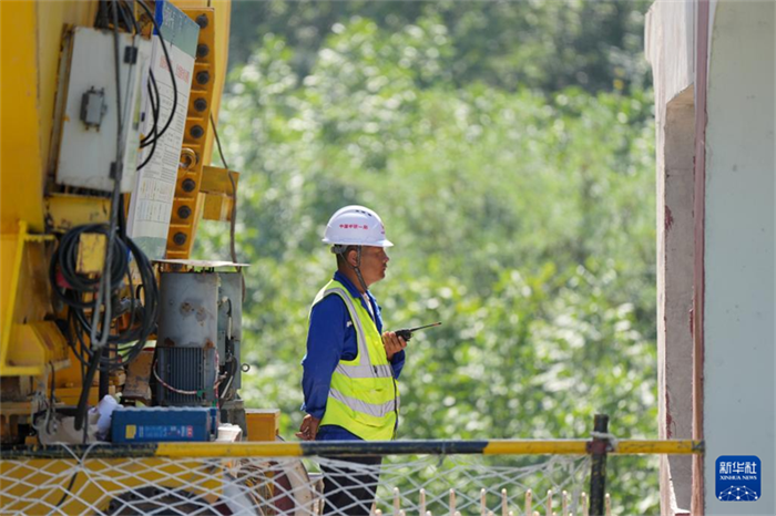 Conclusão da instalação de todas as pontes da ferrovia de alta velocidade Xi’an-Ankang