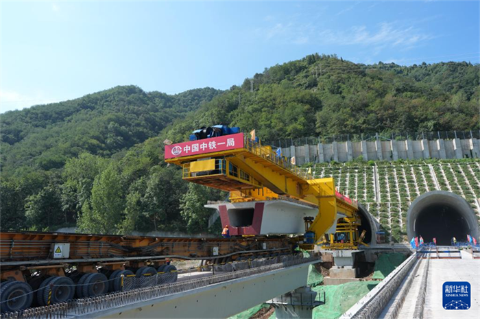 Conclusão da instalação de todas as pontes da ferrovia de alta velocidade Xi’an-Ankang