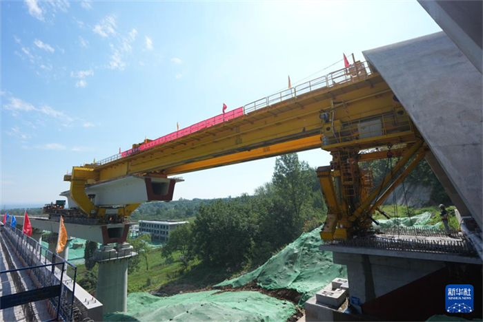 Conclusão da instalação de todas as pontes da ferrovia de alta velocidade Xi’an-Ankang