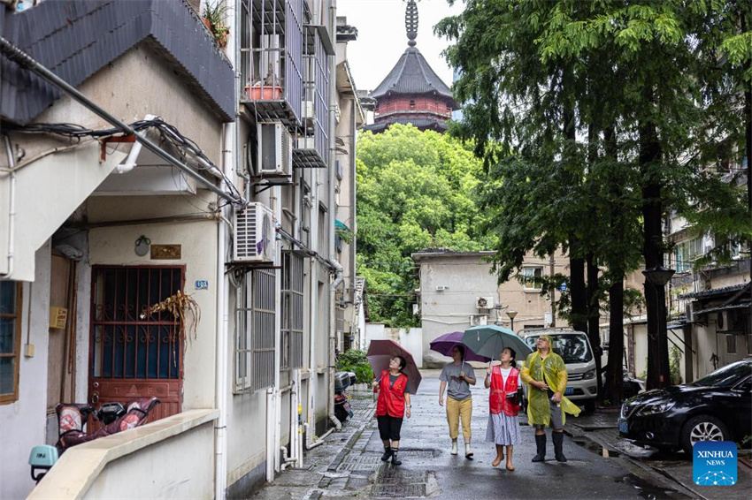 Províncias do leste da China intensificam prevenção de desastres para o tufão Co-May