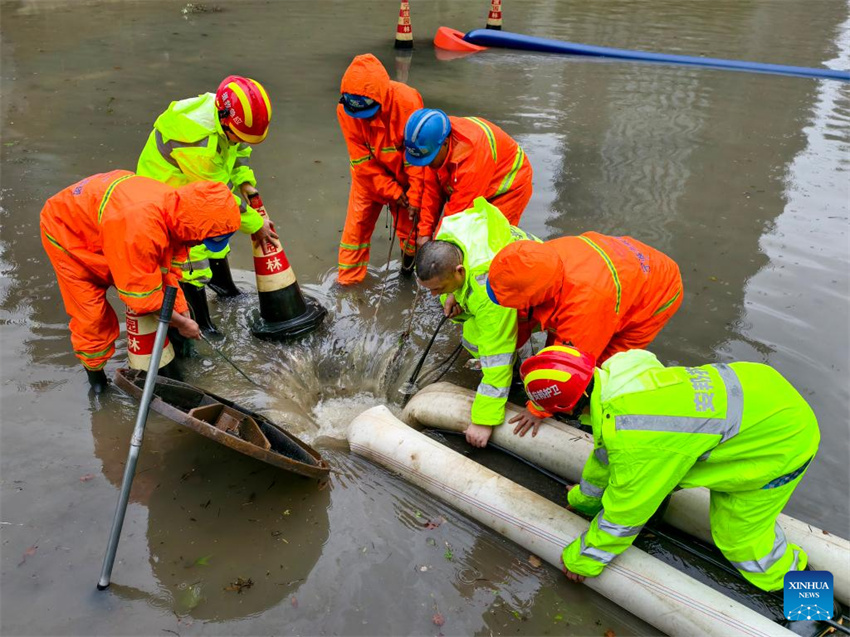 Províncias do leste da China intensificam prevenção de desastres para o tufão Co-May