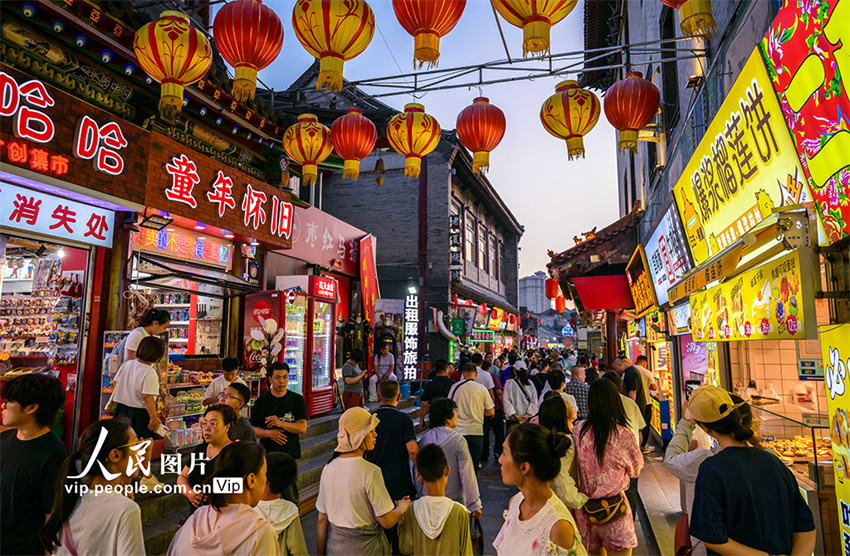 Galeria: mercado de turismo cultural de verão continua aquecido em Hohhot, no norte da China