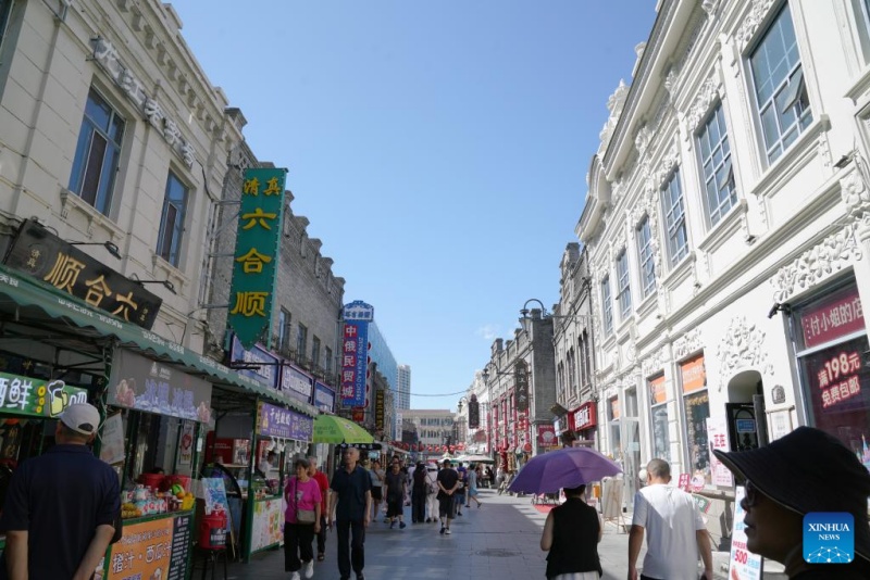 Verão fresco em Harbin atrai turistas para férias