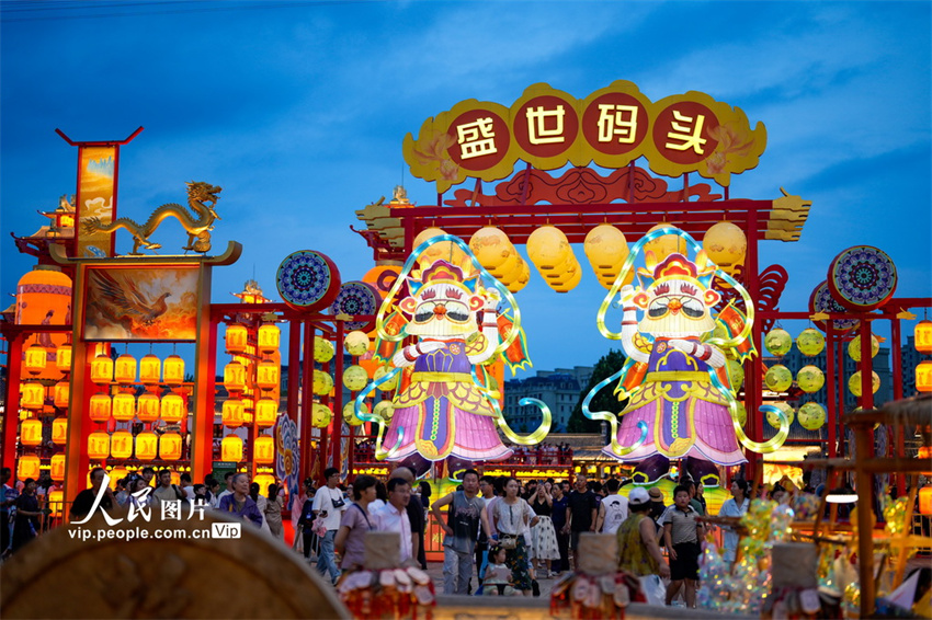 Hebei: Rua Antiga de Hetou atrai turistas