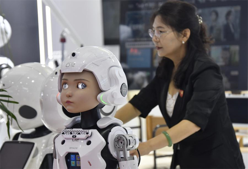 Conferência Mundial de Robôs de 2025 apresenta novidades de inteligência incorporada e robôs humanoides