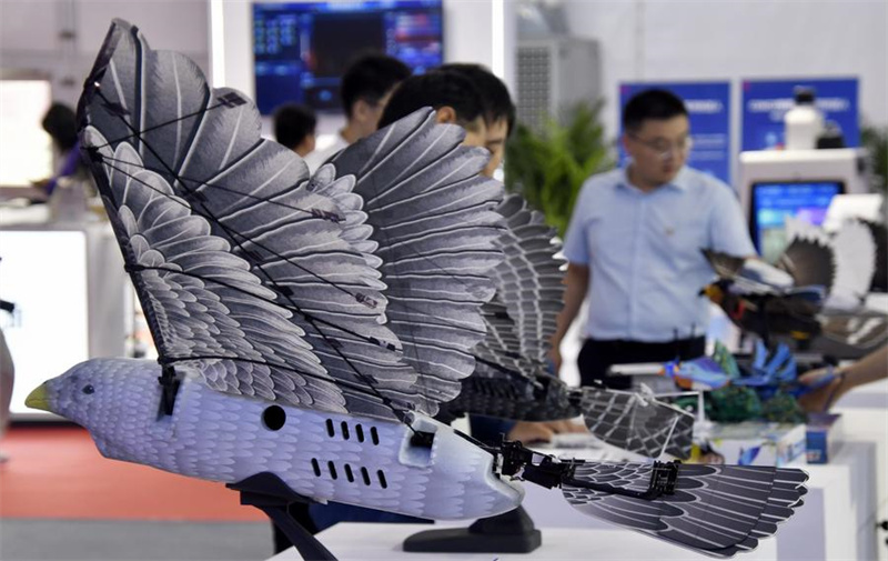 Conferência Mundial de Robôs de 2025 apresenta novidades de inteligência incorporada e robôs humanoides