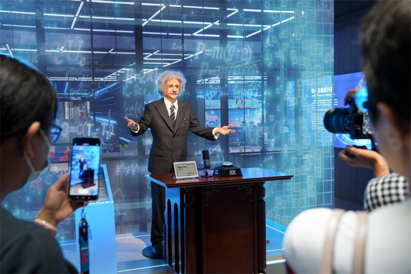 Conferência Mundial de Robôs de 2025 apresenta novidades de inteligência incorporada e robôs humanoides