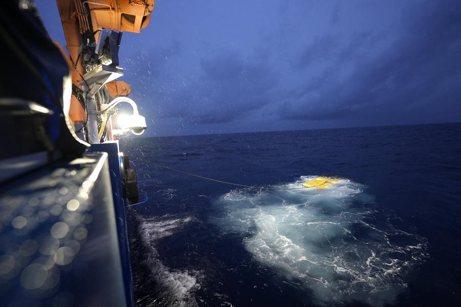 Novo explorador de águas profundas da China, Haiqin, conclui missão no Mar da China Meridional