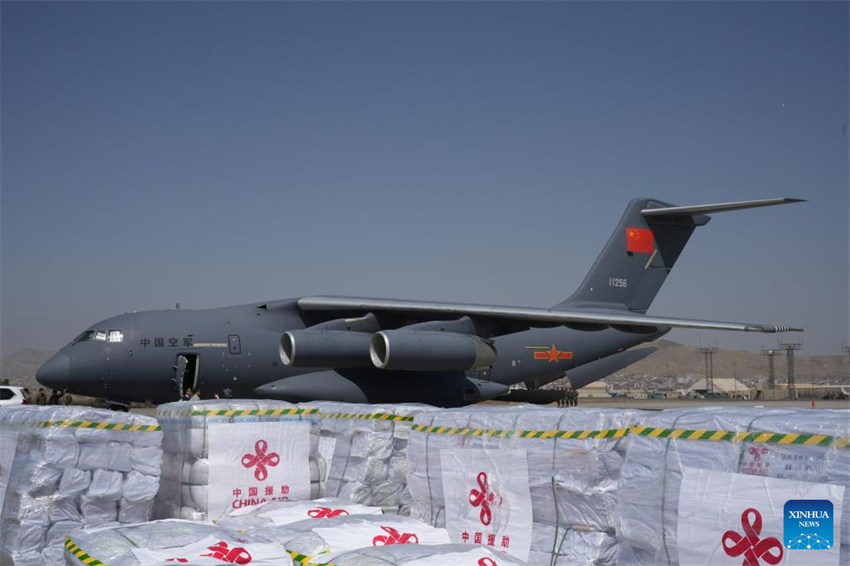 Primeiro lote de ajuda humanitária da China para o Afeganistão chega a Cabul