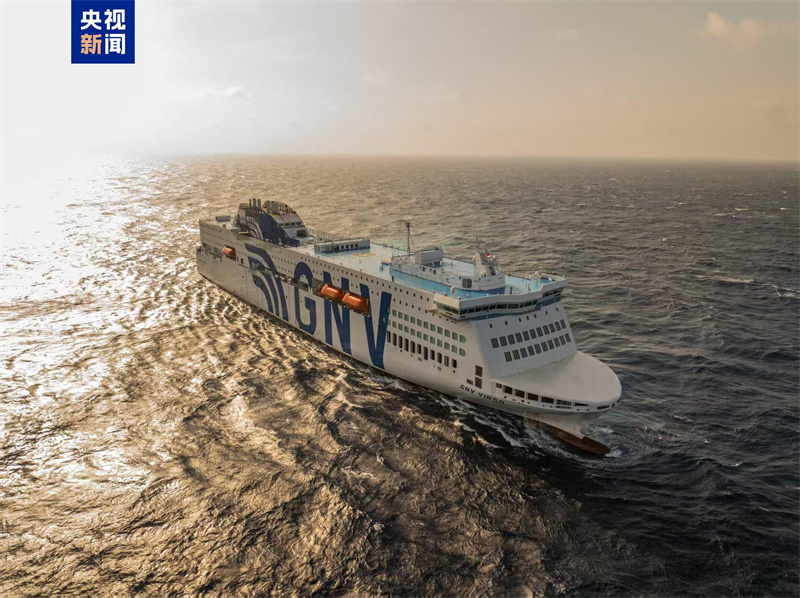 Entregue primeiro navio de passageiros e carga com combustível duplo de grande porte desenvolvido pela China