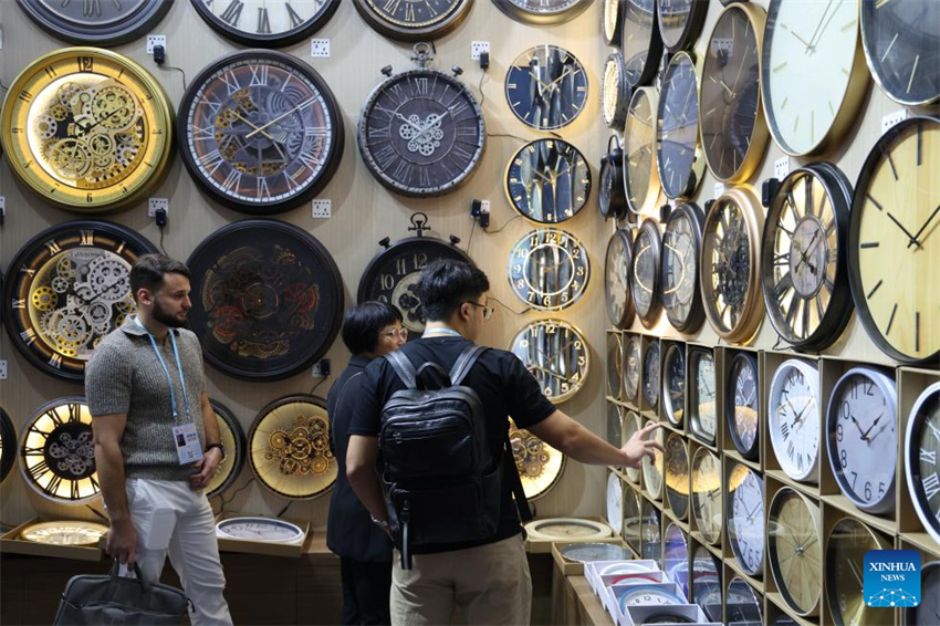 Feira de Cantão atrai número recorde de compradores globais