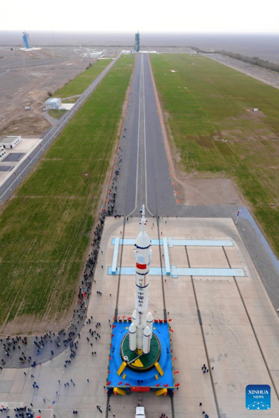 China se prepara para lançar nave espacial tripulada Shenzhou-21