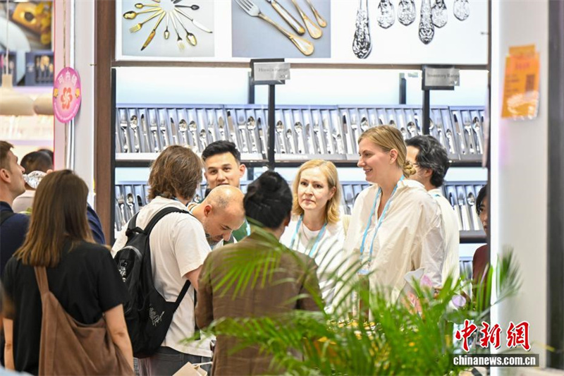 Encerrada segunda fase da 138ª Feira de Cantão, quase 240 mil consumidores estrangeiros marcam presença