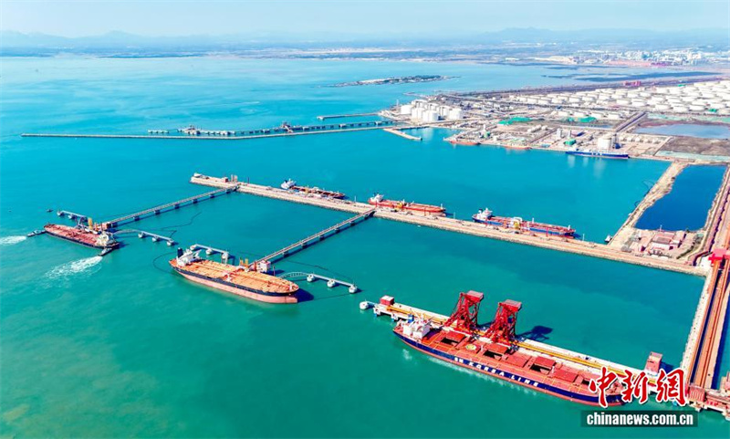 Shandong: primeiro terminal inteligente da China para granéis sólidos de 400 mil toneladas inicia operação