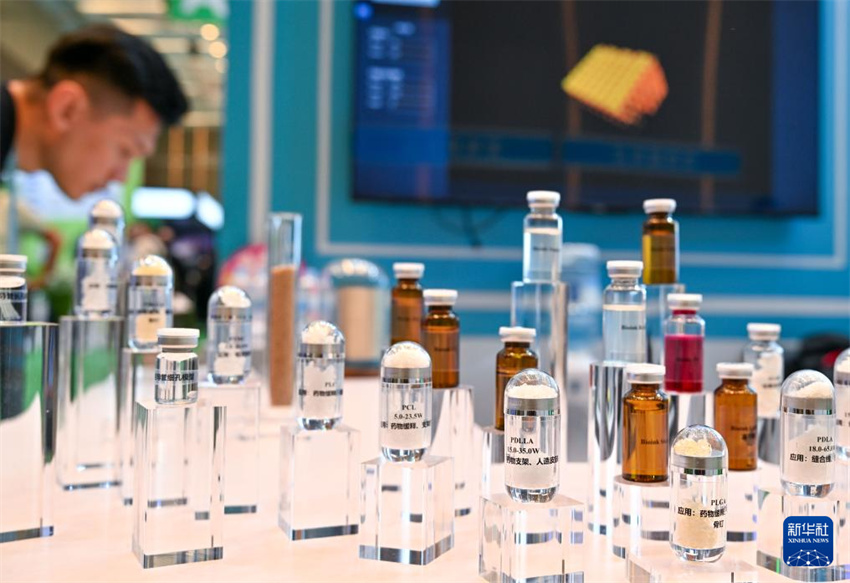 138ª Feira de Cantão encerra com número recorde de compradores estrangeiros