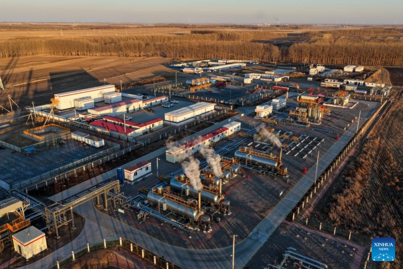 Campo Petrolífero de Daqing, na China, supera um milhão de toneladas em produção de óleo de xisto