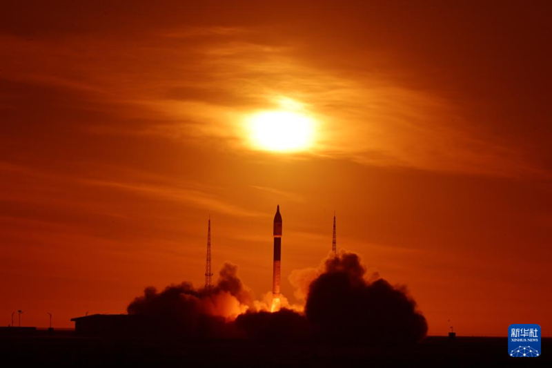 Foguete chinês Kuaizhou-11 lança nave comercial para experimentos espaciais